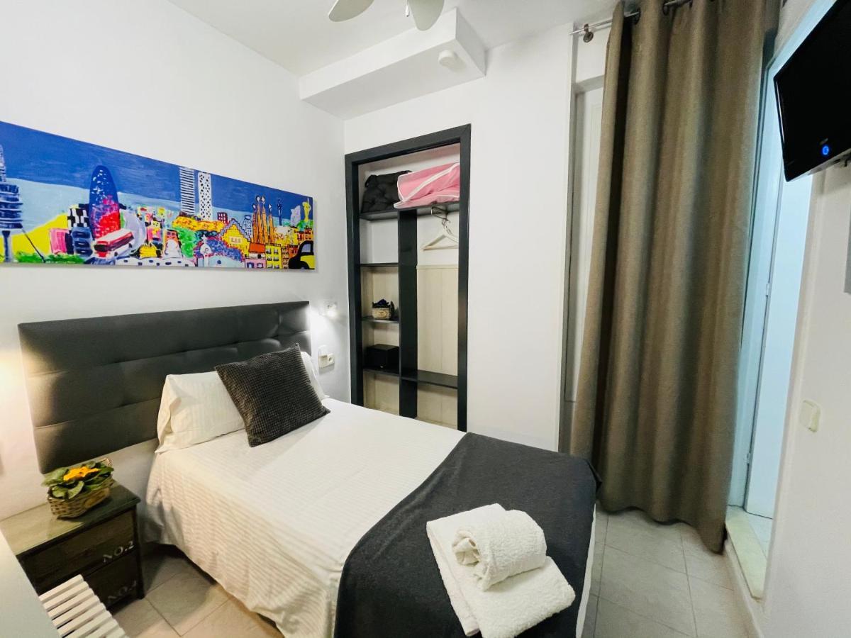 Hostal Lleida Barselona Dış mekan fotoğraf